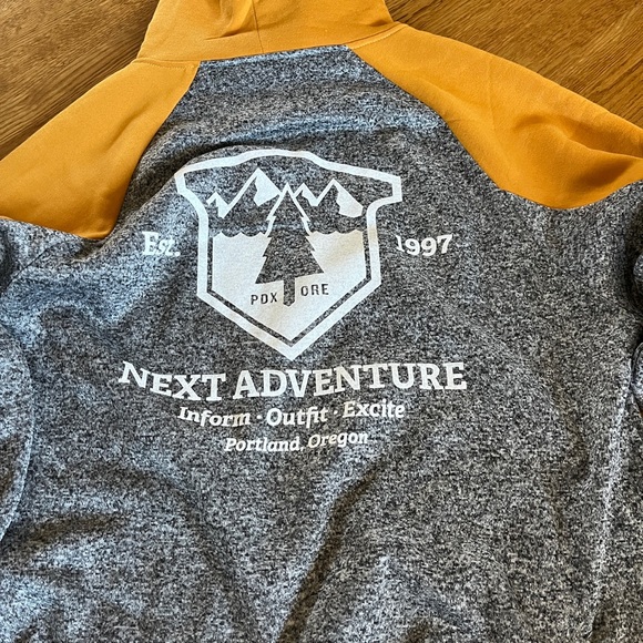 Women’s Deek and Brian’s Next Adventure sweatshirt hoodie size large gray - Picture 2 of 4